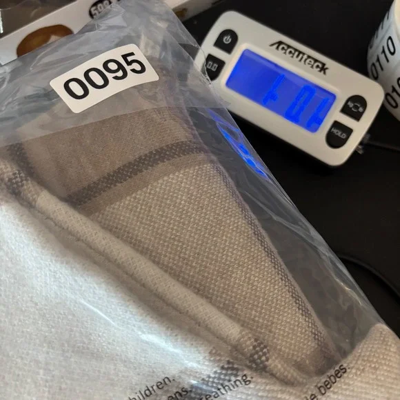 Tahari Women's Plaid Mock Neck Sweater Long Sleeve Beige Brown Size L - Picture 8 of 8